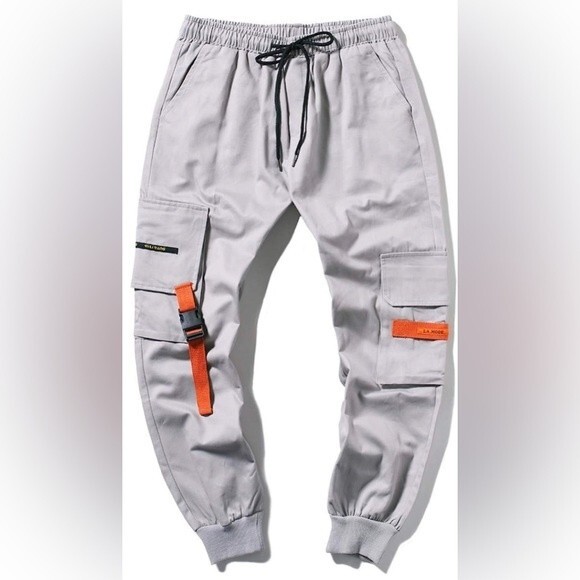 Guys/ Unisex Patched Pocket Buckle Detail Cargo Pants - Picture 2 of 9